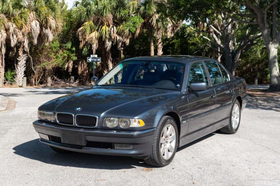 2001 BMW E38 7-Series sold for $7,740