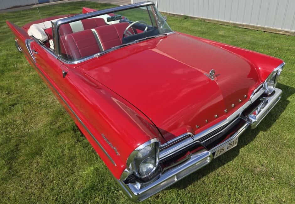 1957 Lincoln Premiere sold for $27,500