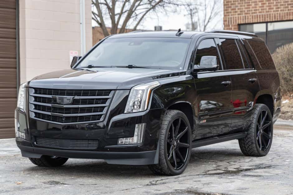 2019 Cadillac Escalade K2XL (2015-2020) sold for $51,019