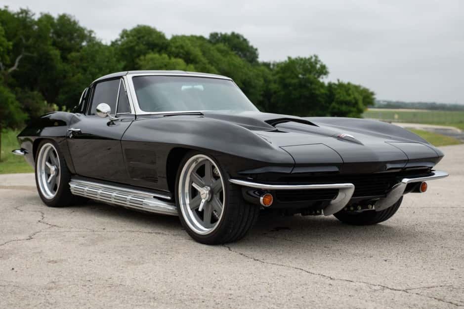 1963 Chevrolet Corvette C2 (1963) sold for $210,000