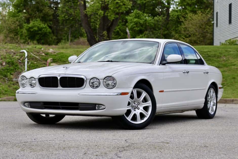 2004 Jaguar X350/X356/X358 XJ (2004-2009) sold for $12,500