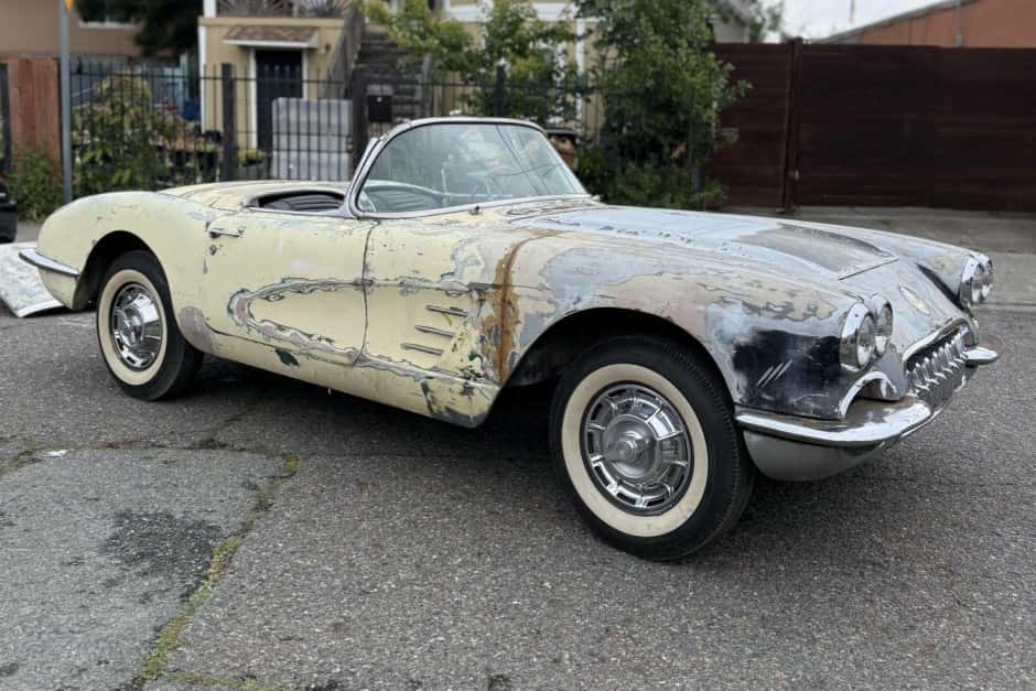 1958 Chevrolet Corvette C1 (1958-1960) sold for $29,000