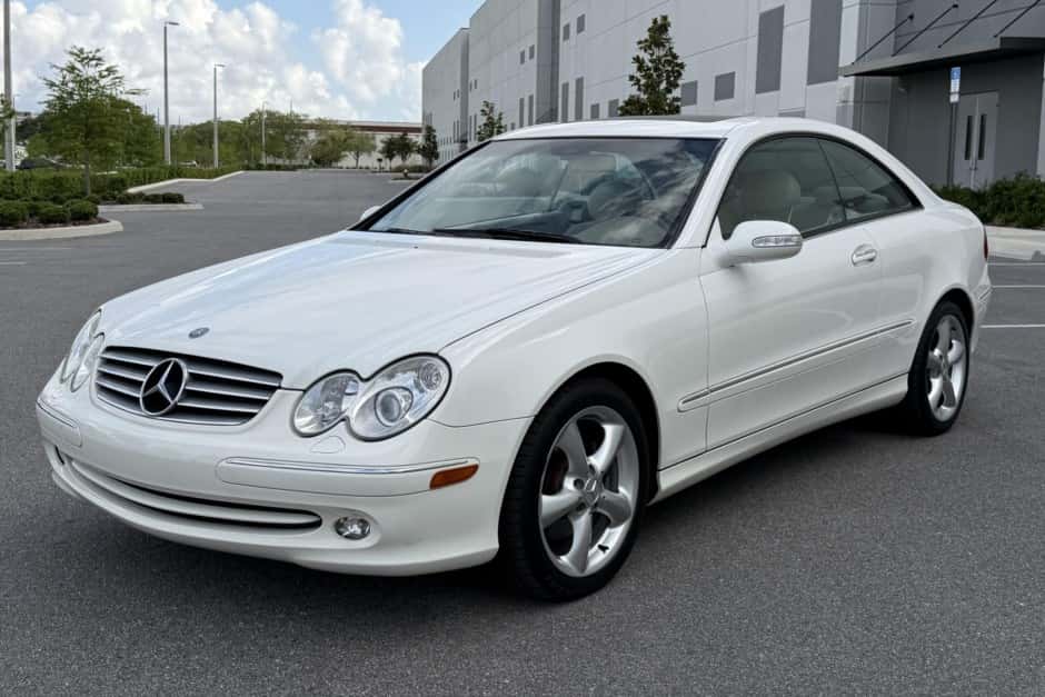 2004 Mercedes-Benz C209/A209 CLK-Class (Non-AMG) sold for $7,100