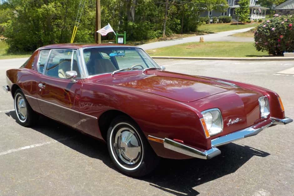1980 Studebaker Avanti sold for $9,225