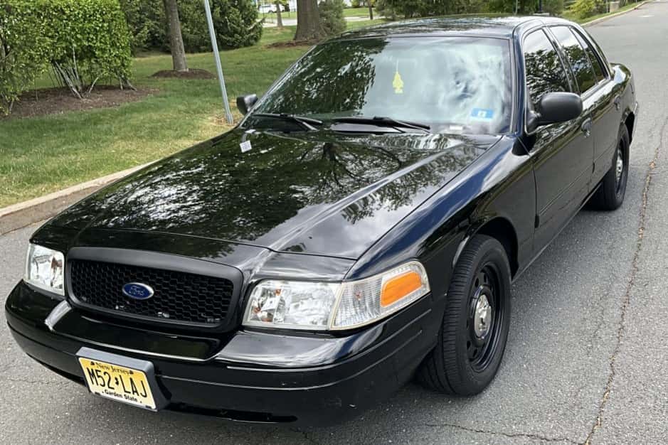 2010 Ford Crown Victoria sold for $10,000