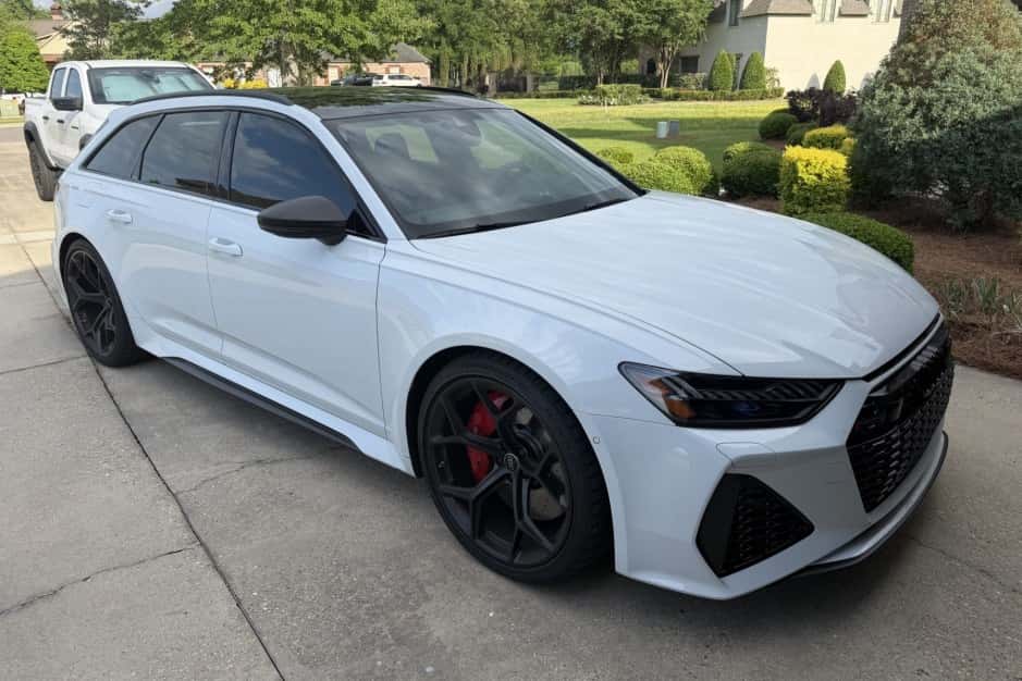 2025 Audi C8 RS6 sold for $125,000