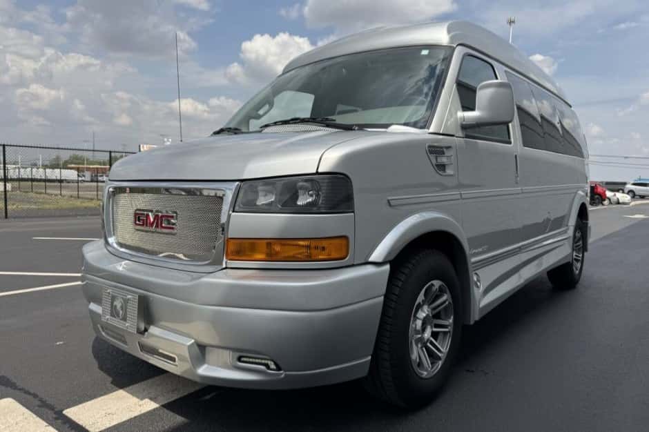 2023 GMC Van sold for $56,150