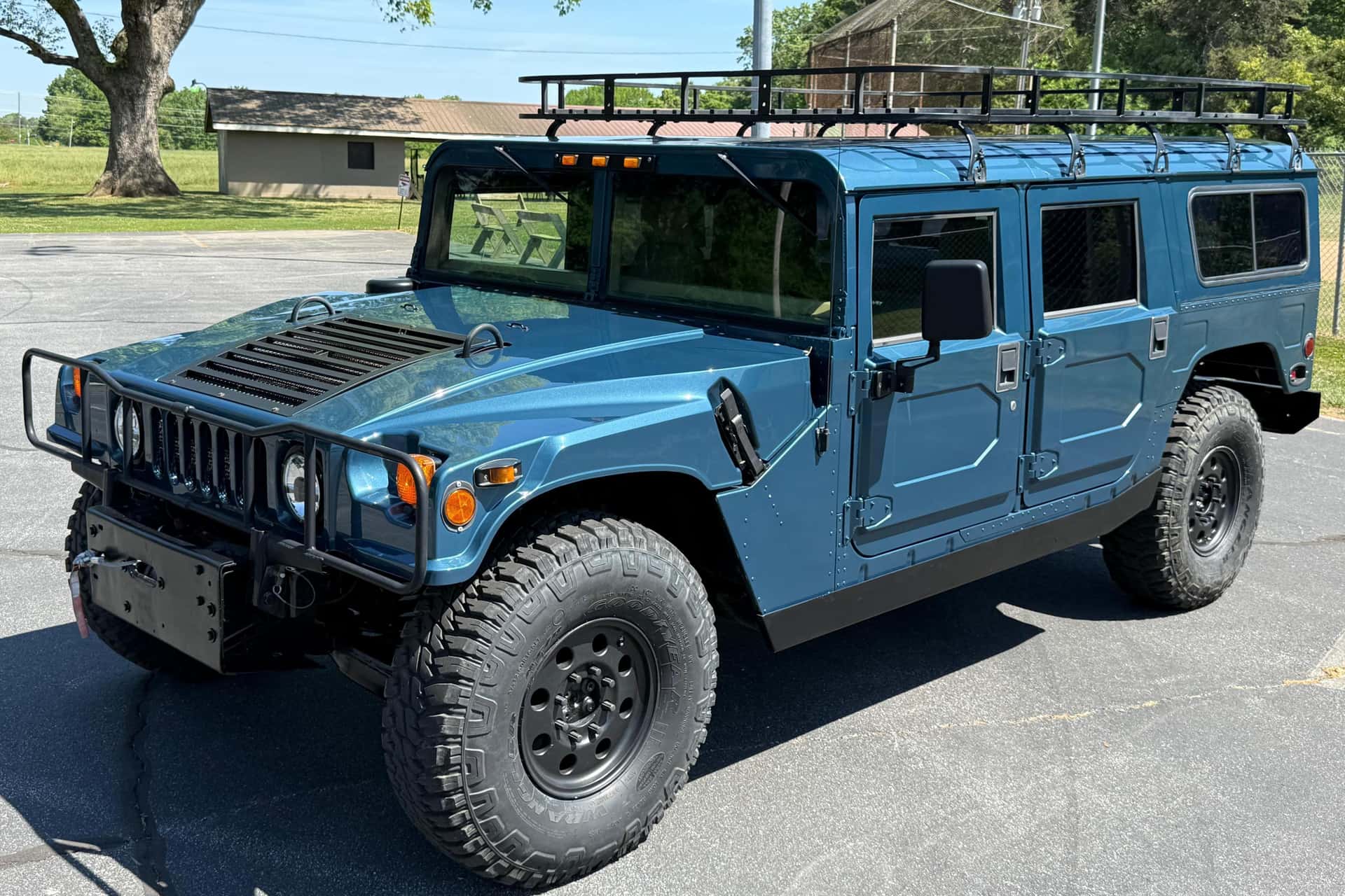 1994 AM General Hummer sold for $29,700