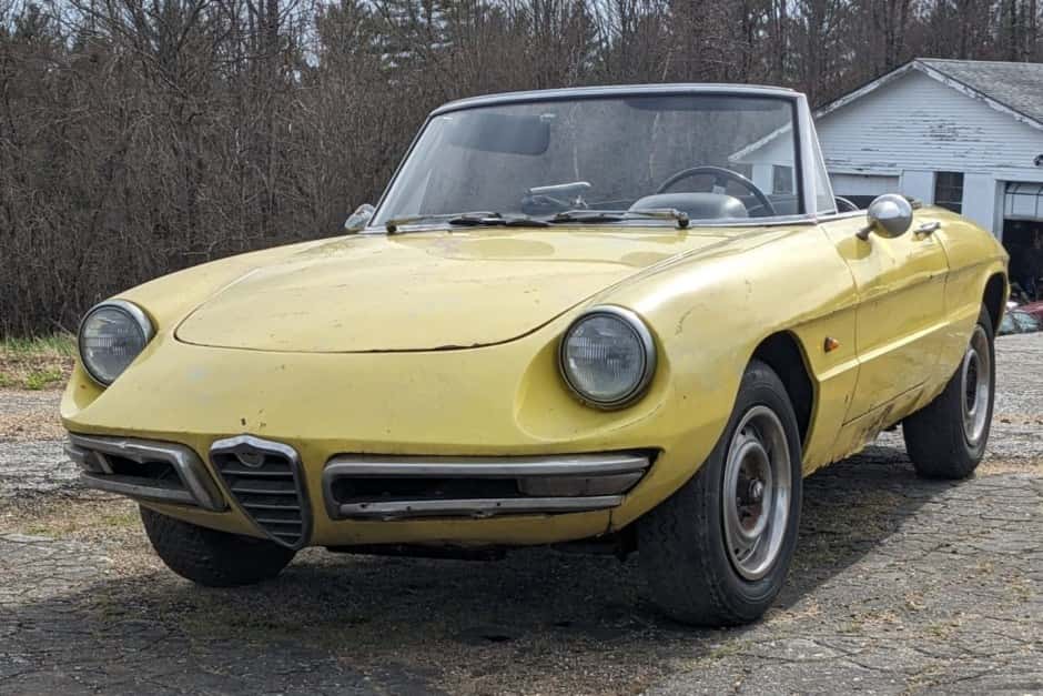 1967 Alfa Romeo 105/115 Spider Series 1 sold for $2,700