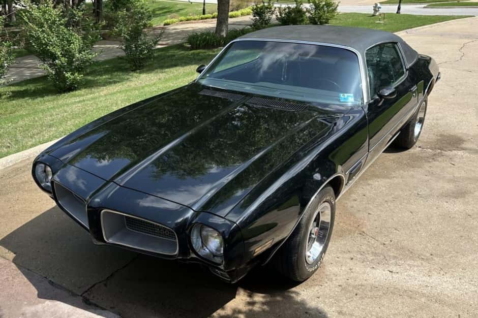 1971 Pontiac Firebird (2nd Generation – 1970-1981) sold for $20,000