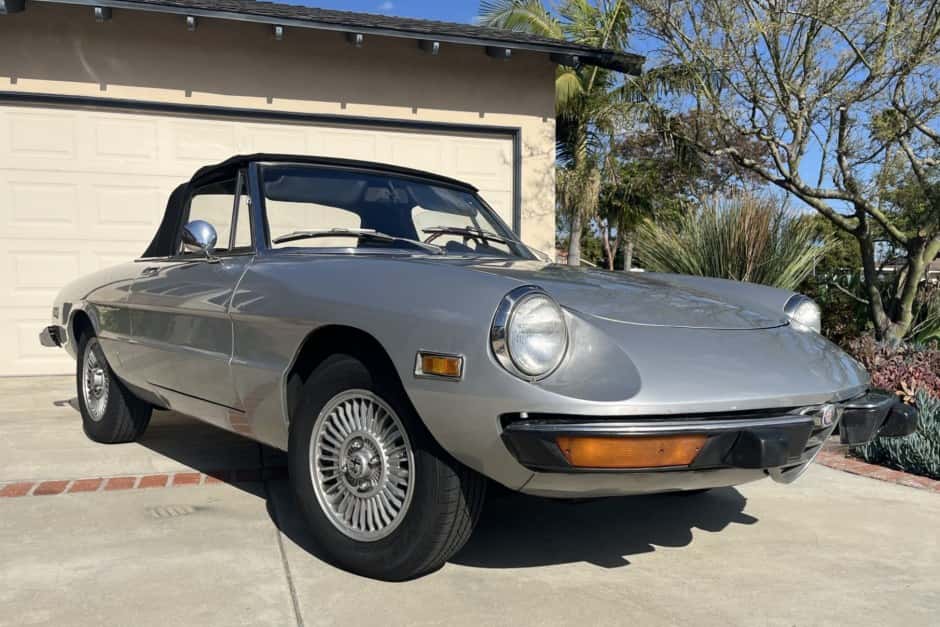 1974 Alfa Romeo 105/115 Spider Series 2 sold for $9,500