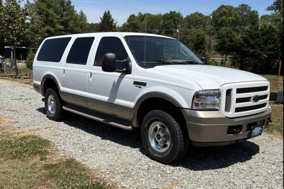 2005 Ford Excursion sold for $108,000