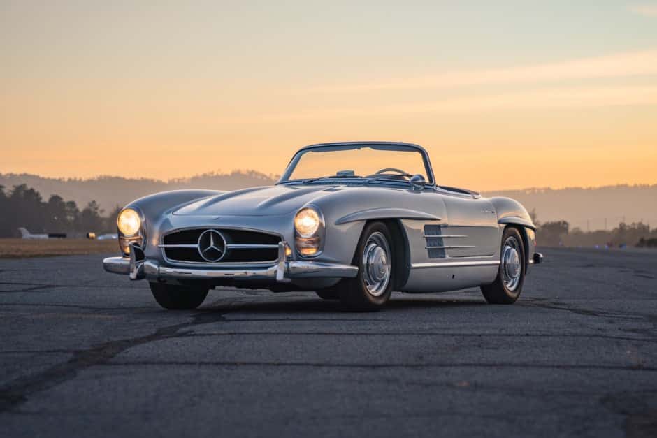 1959 Mercedes-Benz 300SL Gullwing & Roadster sold for $1,451,000