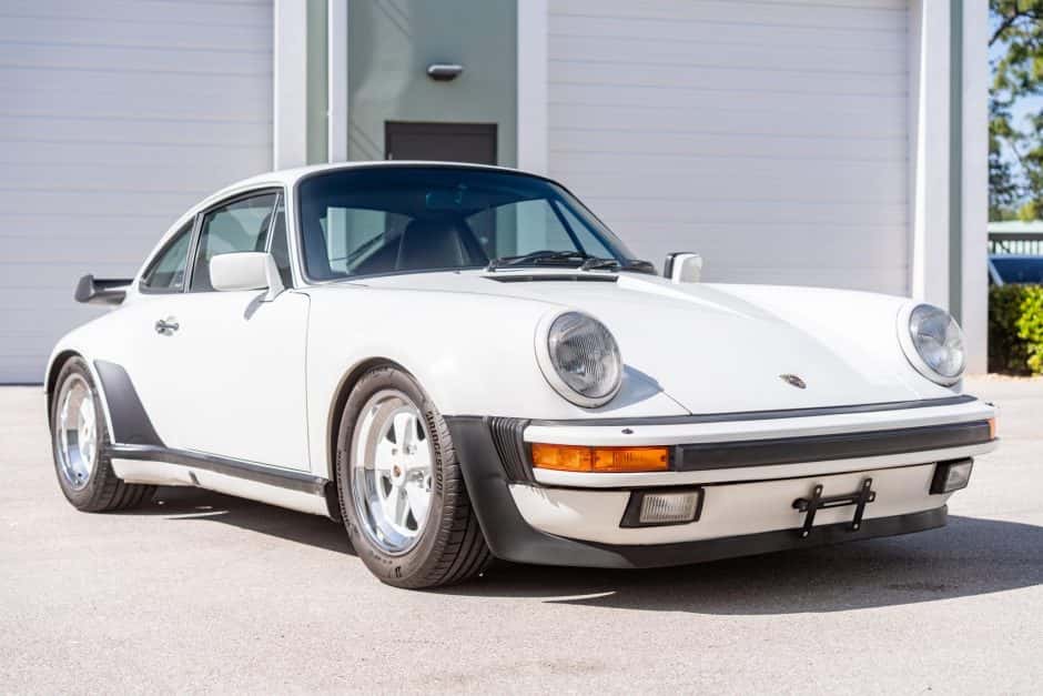 1989 Porsche 930 Turbo sold for $277,000