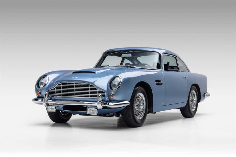 1965 Aston Martin DB5 sold for $1,276,000