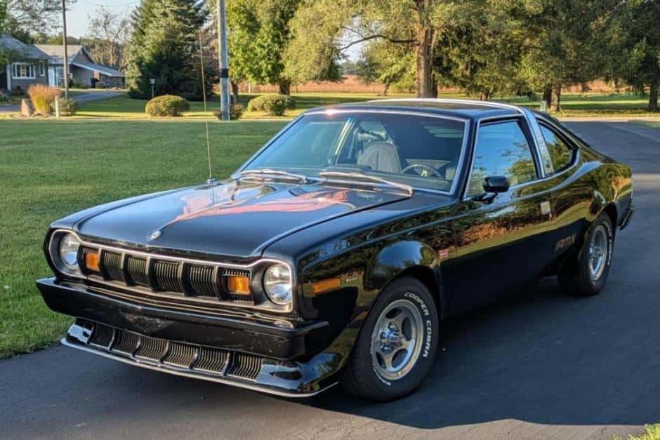 1977 AMC Hornet sold for $17,100