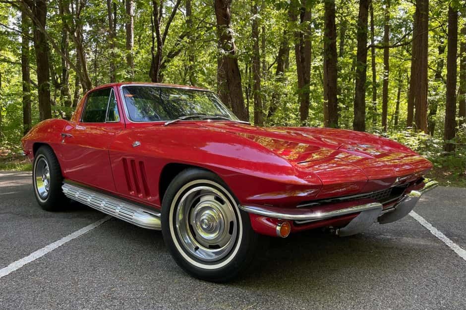 1966 Chevrolet Corvette C2 (1966) sold for $87,000