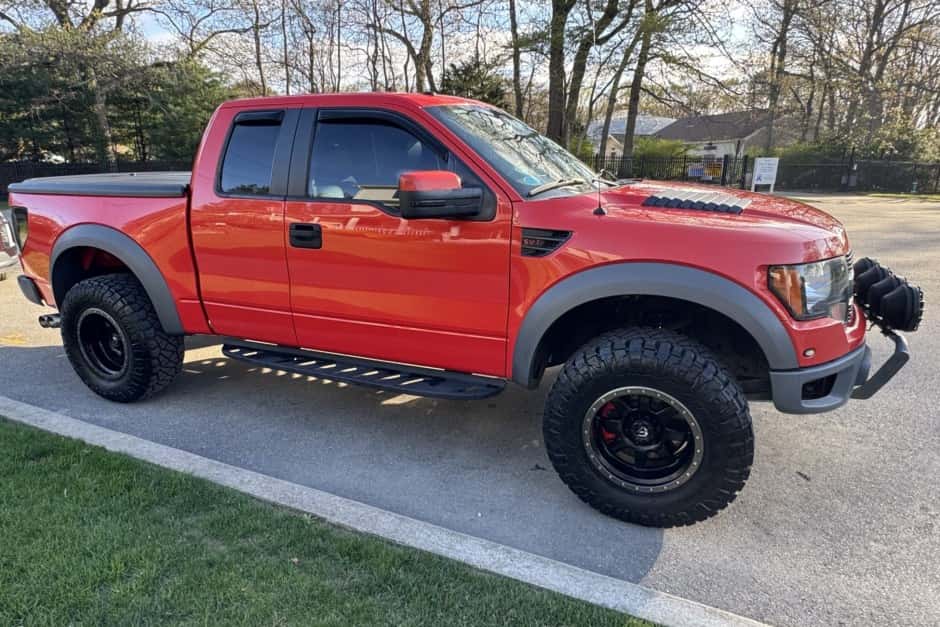 2010 Ford F-150 Raptor sold for $24,750