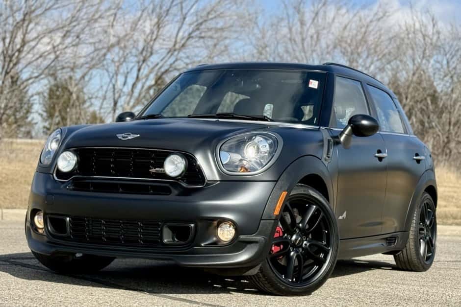 2014 Mini R60 Countryman sold for $16,750