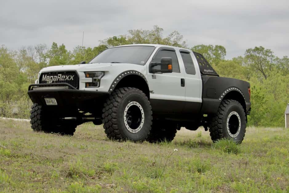 2013 Ford Super Duty 2011-2016 sold for $23,500