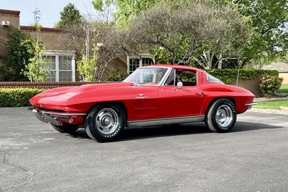 1963 Chevrolet Corvette C2 (1963) sold for $110,000