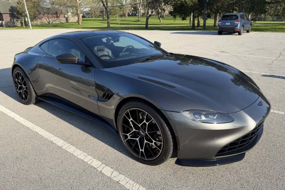 2021 Aston Martin V8 Vantage (2019+) sold for $109,000