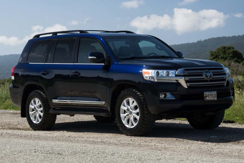 2019 Toyota Land Cruiser 200-Series sold for $60,500
