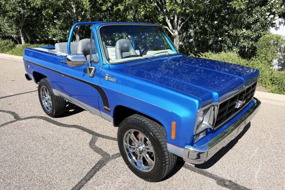 1975 Chevrolet K5 Blazer 1973-1991 sold for $47,500