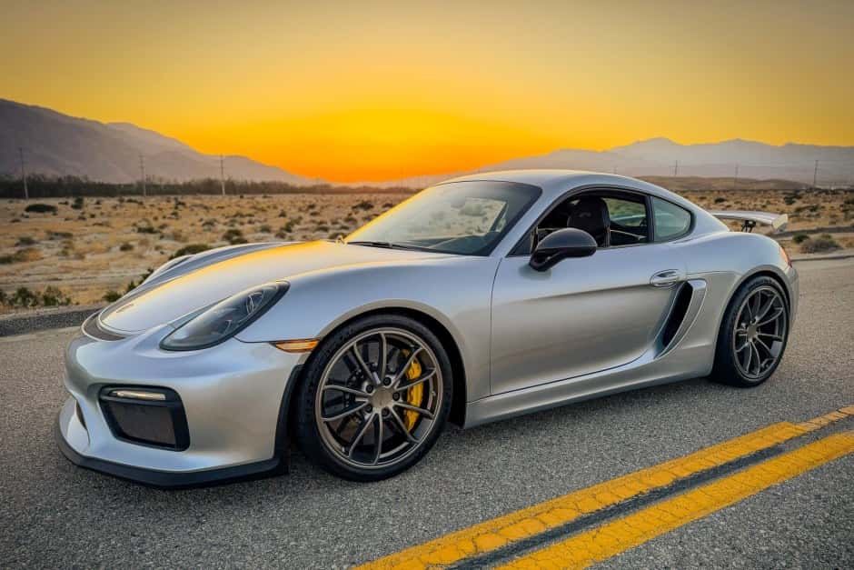 2016 Porsche Cayman GT4 sold for $119,981