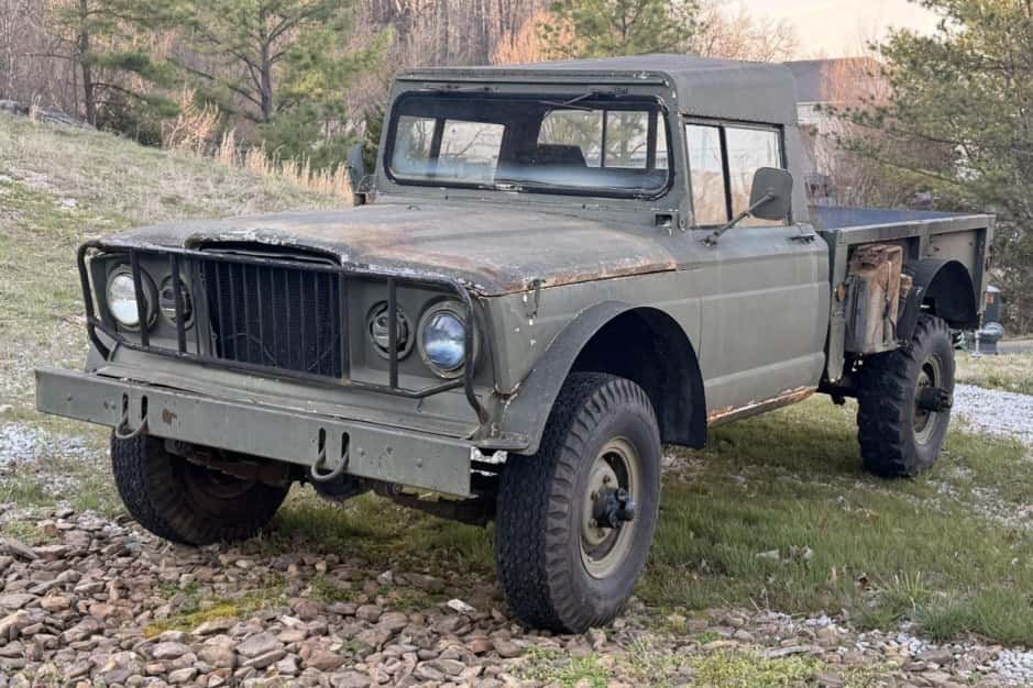 1968 Kaiser – Jeep M715 sold for $6,600