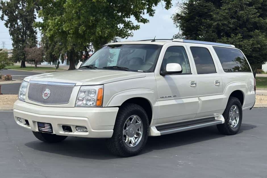 2005 Cadillac Escalade & EXT GMT800 (2002-2006) sold for $14,750