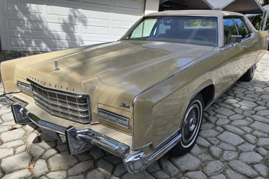 1973 Lincoln Continental (1970-1979) sold for $6,300