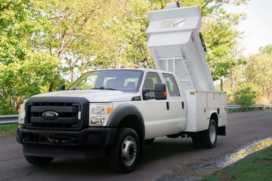2012 Ford Super Duty 2011-2016 sold for $24,250