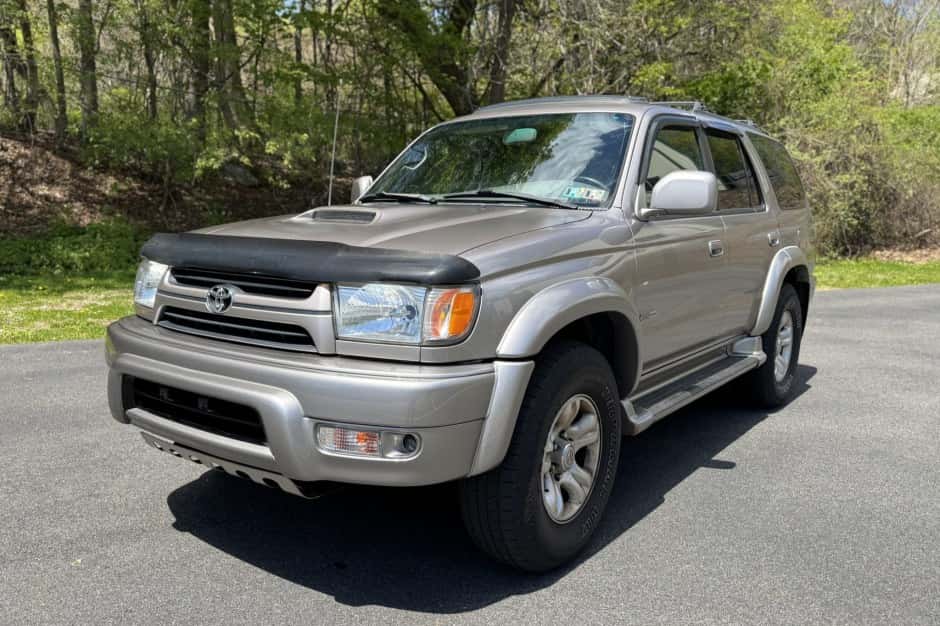 2002 Toyota 4Runner (N180) sold for $9,000