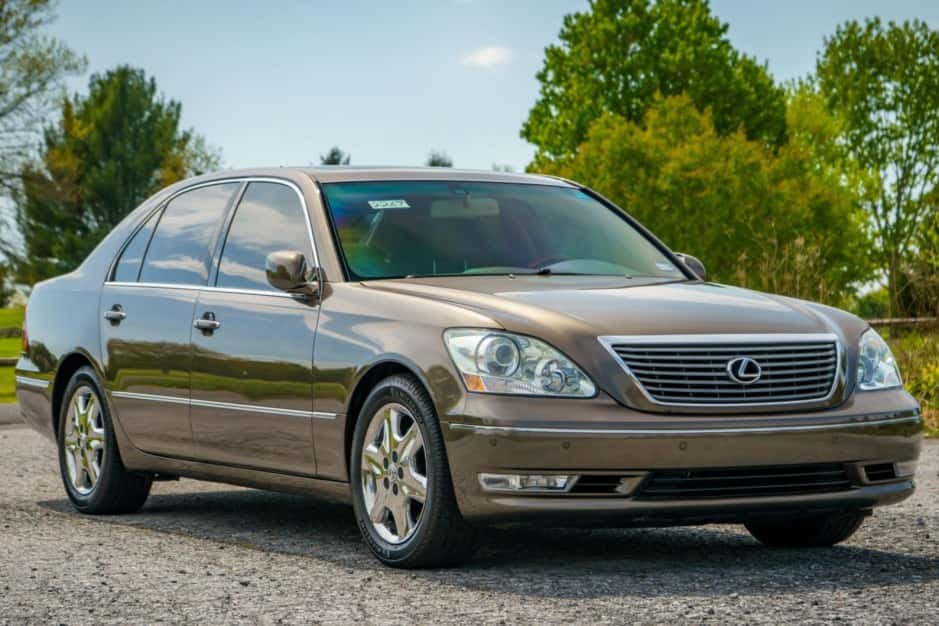 2004 Lexus XF30 LS430 sold for $18,123