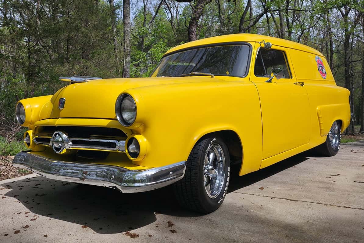 1952 Ford Courier sold for $9,600