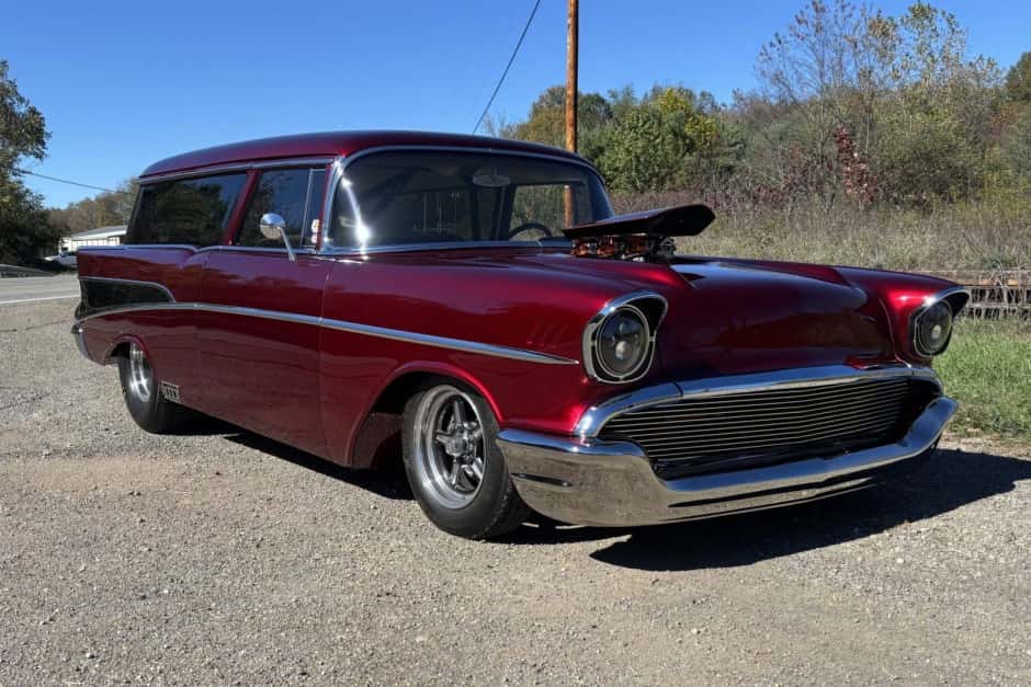 1957 Chevrolet Tri-5 sold for $105,000