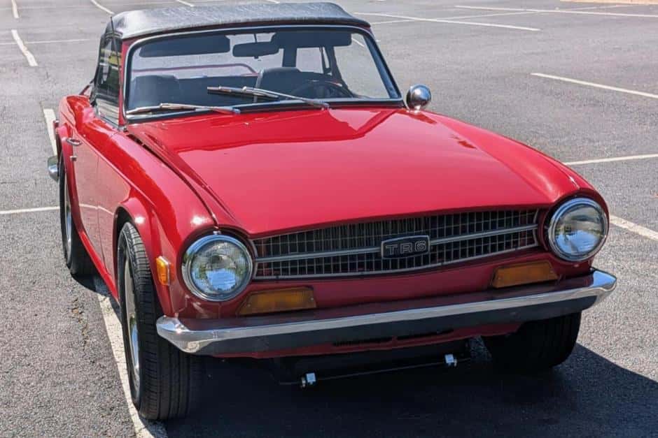 1972 Triumph TR6 sold for $10,950