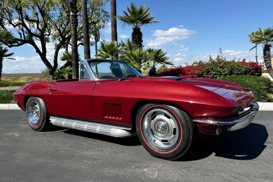 1967 Chevrolet Corvette C2 (1967) sold for $168,000