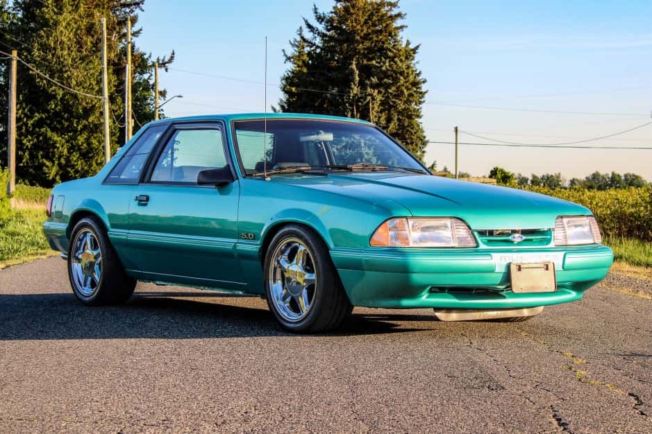 1992 Ford Fox-Body Mustang sold for $37,000