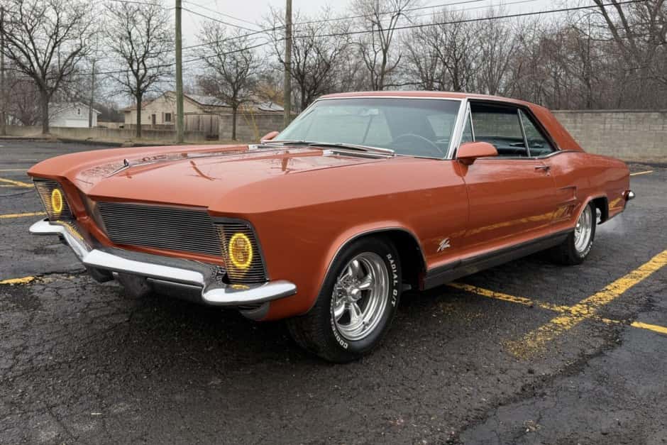 1963 Buick Riviera sold for $21,000