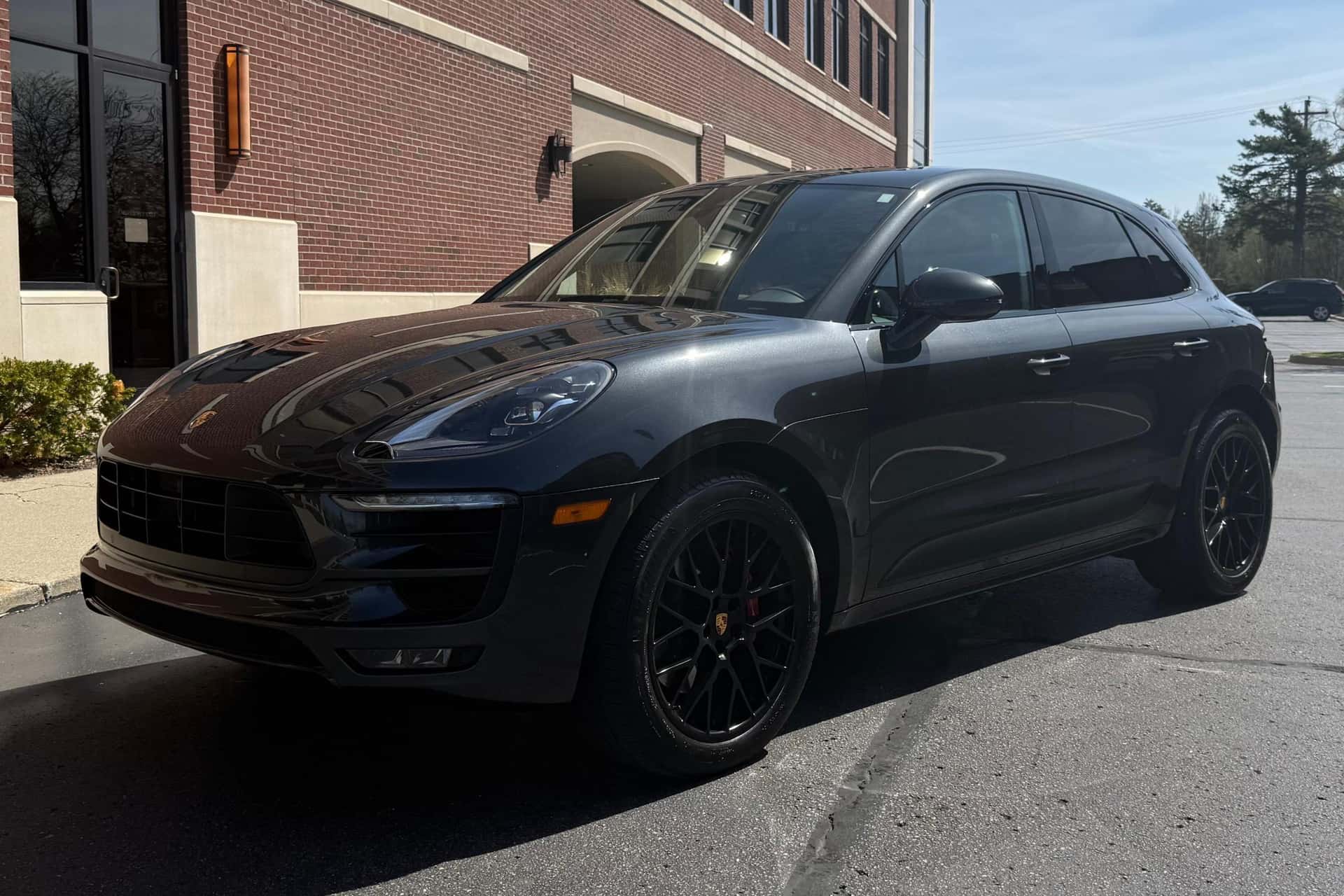 2017 Porsche Macan sold for $36,800