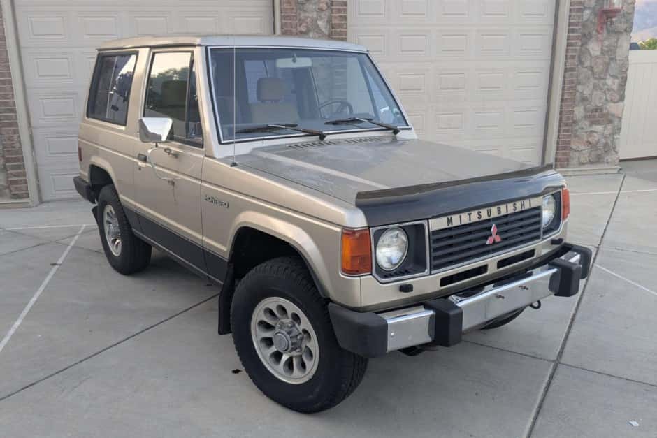 1988 Mitsubishi Pajero & Montero sold for $3,850