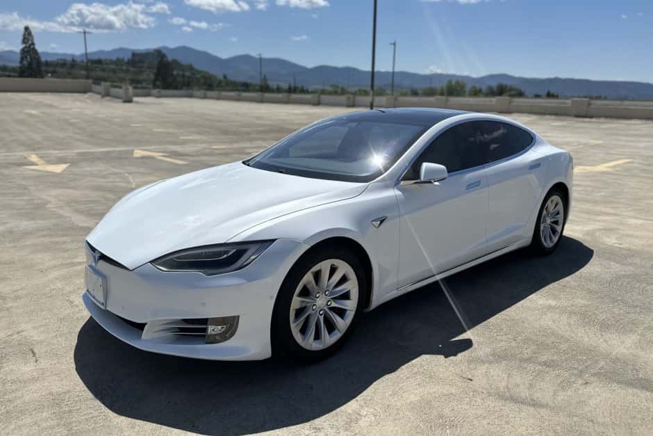 2017 Tesla Model S sold for $17,544