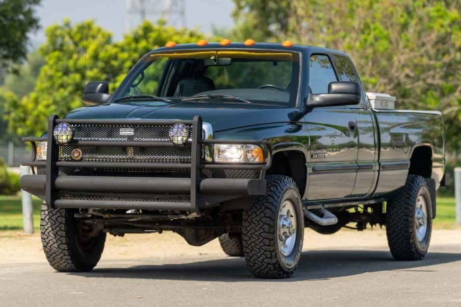 2001 Dodge Ram HD (1994-2002) sold for $24,250