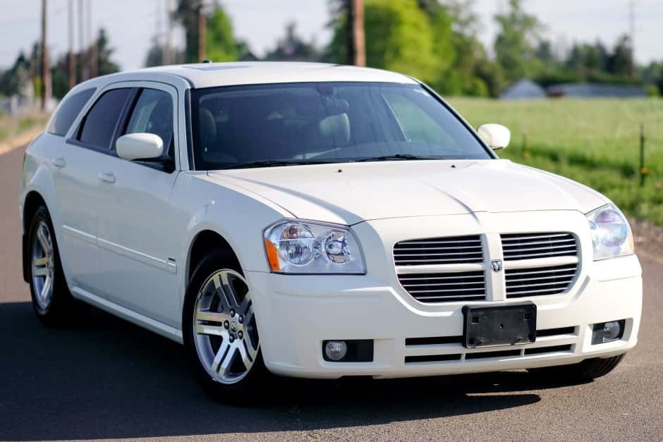 2005 Dodge Magnum sold for $12,000