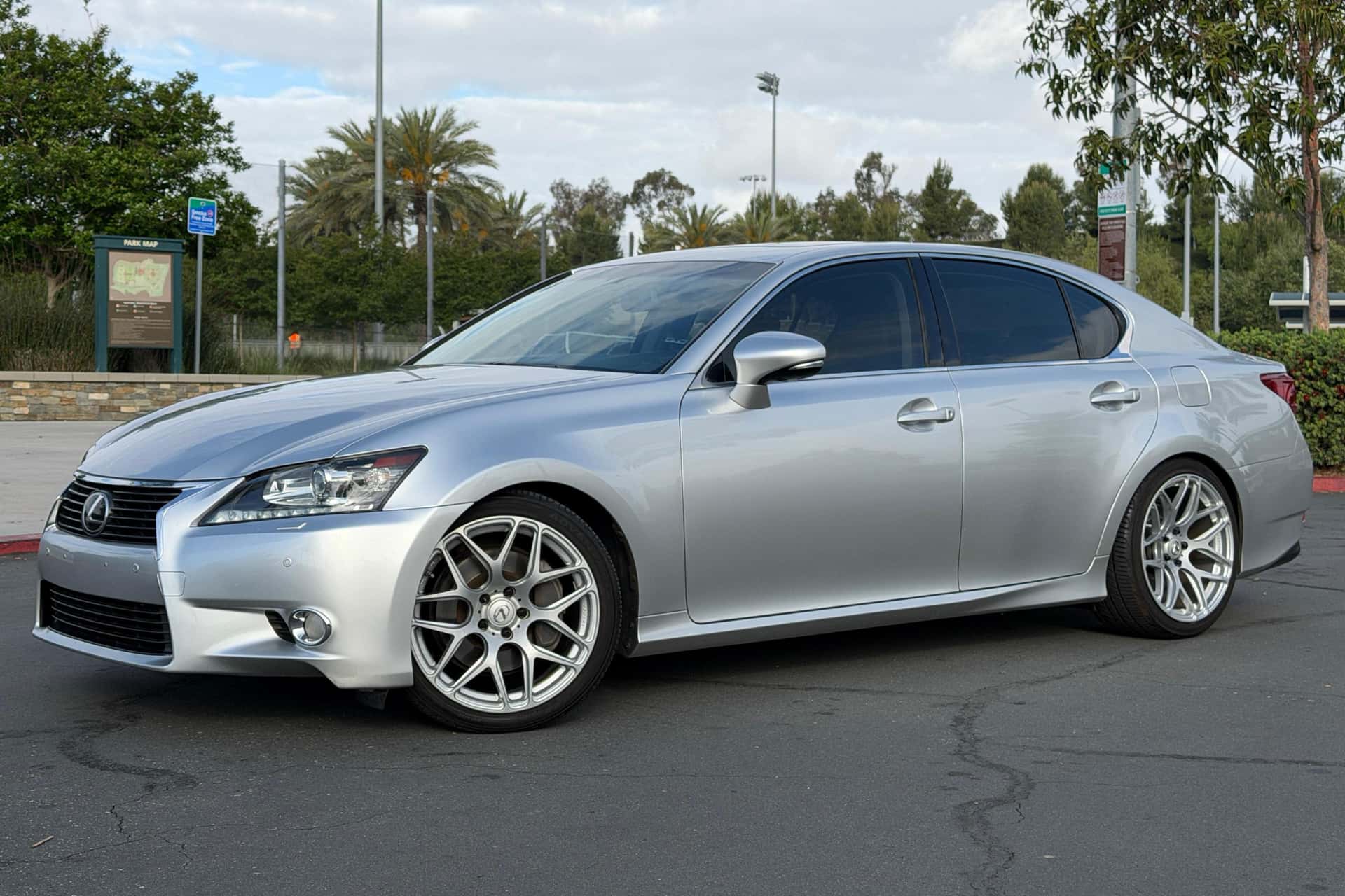 2013 Lexus GS sold for $15,500