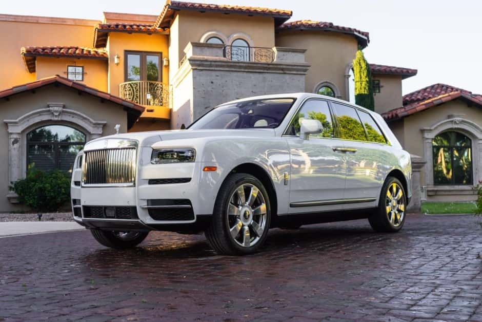 2024 Rolls-Royce Cullinan sold for $330,000