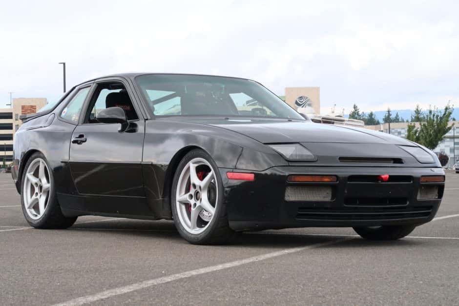 1988 Porsche 944 Turbo sold for $13,951