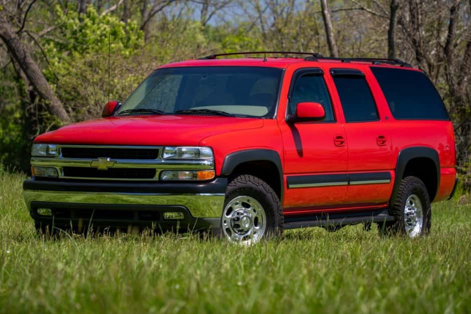 2002 Chevrolet Suburban (GMT800 2000-2006) sold for $42,500